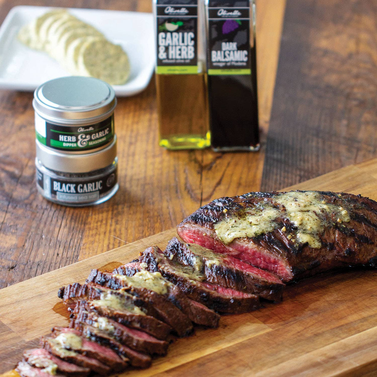 Olivelle Garlic & Herb Olive Oil 100ml.