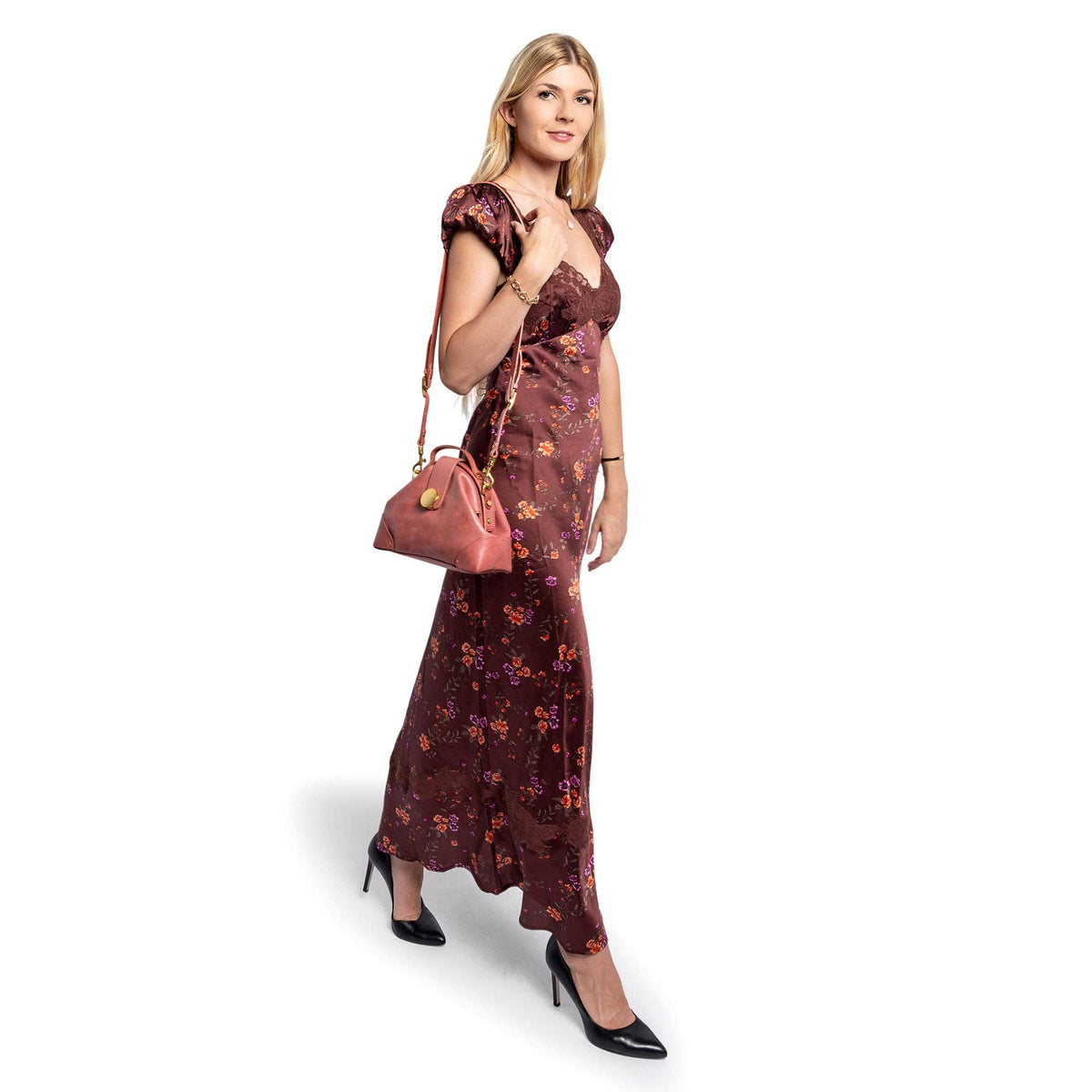 Old Trend Gypsy Soul Leather Crossbody Bag - Chestnut